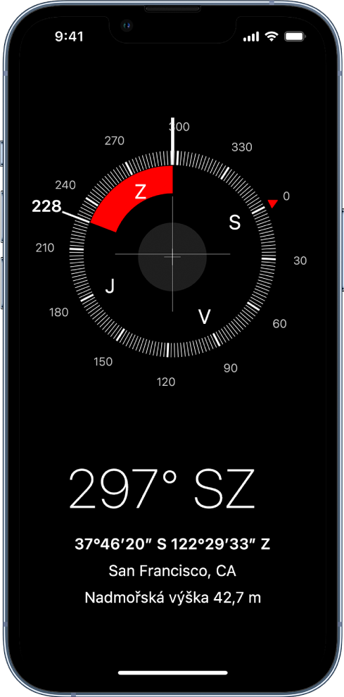 Obrazovka aplikace Kompas ukazující směr, do kterého je iPhone namířený, aktuální polohu a nadmořskou výšku
