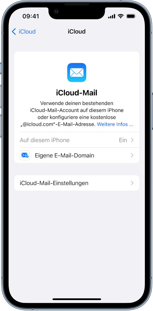 In der oberen Hälfte des Bildschirms „iCloud-Mail“ ist die Option „Auf diesem iPhone“ aktiviert. Darunter befinden sich die Optionen für die Einstellungen „Eigene E-Mail-Domain“ und „iCloud-Mail“.