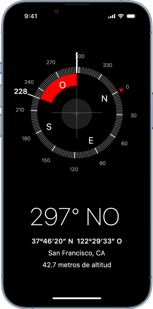 La pantalla de Brújula mostrando la dirección en la que apunta el iPhone así como tu ubicación y altitud actuales.