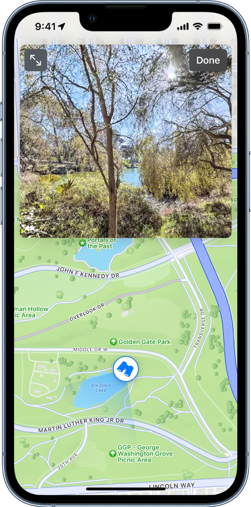 Piirkonna kaardi kohal kuvatakse kõnnitee vaadet. Ikoon Look Around on ülekattena kaardipunktide peal vaatesuunas.