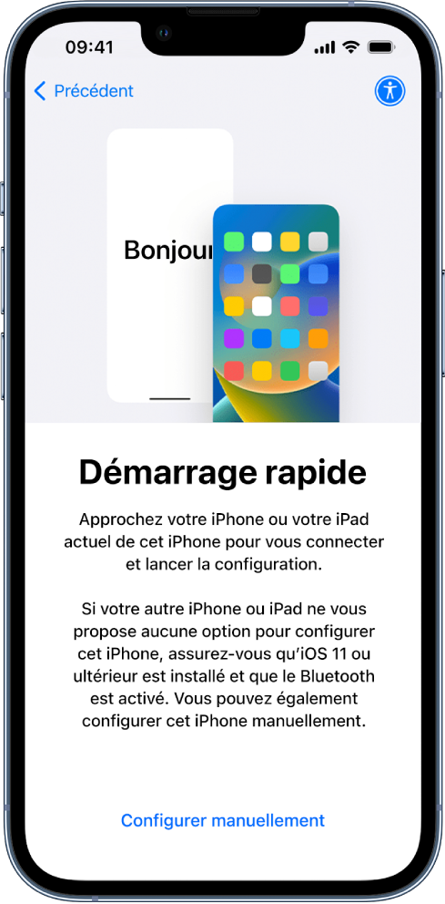 L’écran « Démarrage rapide » affichant des instructions demandant de placer l’iPhone ou l’iPad actuellement utilisé près du nouvel iPhone pour procéder à sa configuration. Une option permet également de configurer manuellement l’appareil.