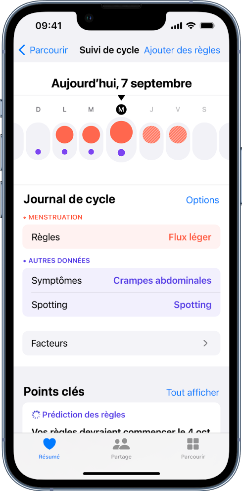 Écran Suivi de cycle affichant la chronologie pour une semaine en haut de l’écran. Des cercles rouge uni marquent les trois premiers jours de la chronologie, tandis que des points violets sont associés aux autres jours. Sous la chronologie se trouvent des options pour ajouter des informations sur les règles, des symptômes et plus encore.