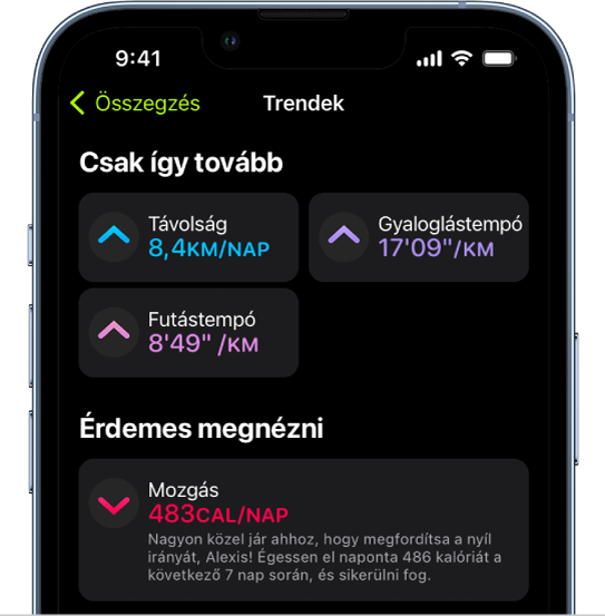 A trendeket megjelenítő képernyő a Fitnesz appban a távolság, a gyaloglási tempó, a futási tempó és az elégetett kalóriák mérőszámaival.