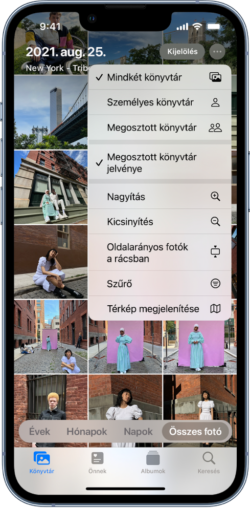 A Fotók app egy fotókönyvtárat jelent meg a Fotók appban. A képernyő tetején ki van jelölve a Továbbiak gomb, a Mindkét könyvtár és a Megosztott könyvtár jelvénye van kijelölve és kipipálva.