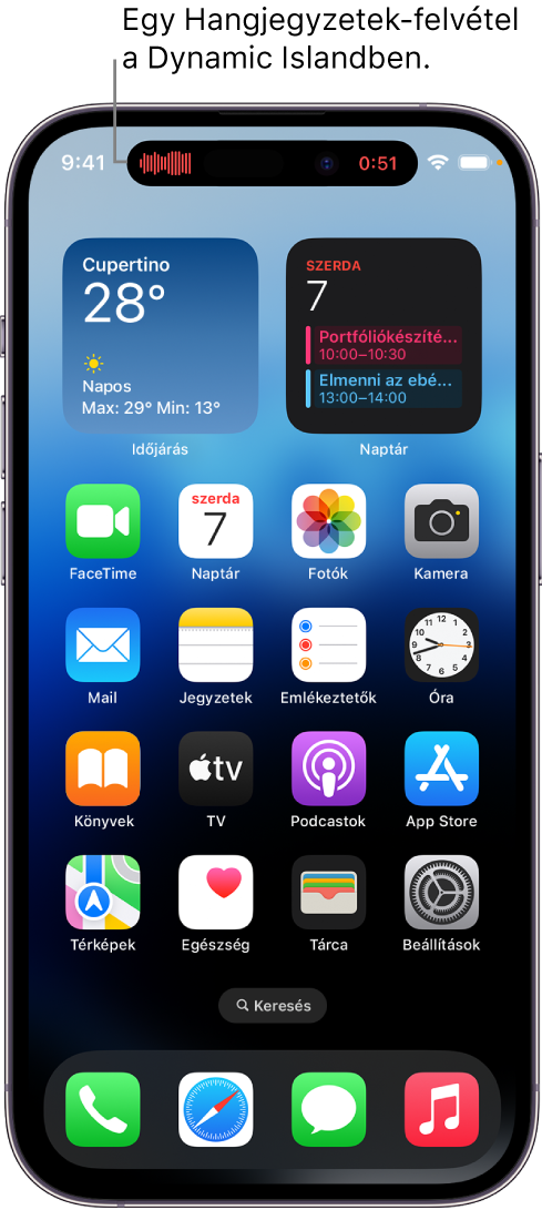 Az iPhone 14 Pro Főképernyője, amelyen egy Hangjegyzetek-felvétel a Dynamic Islandben.