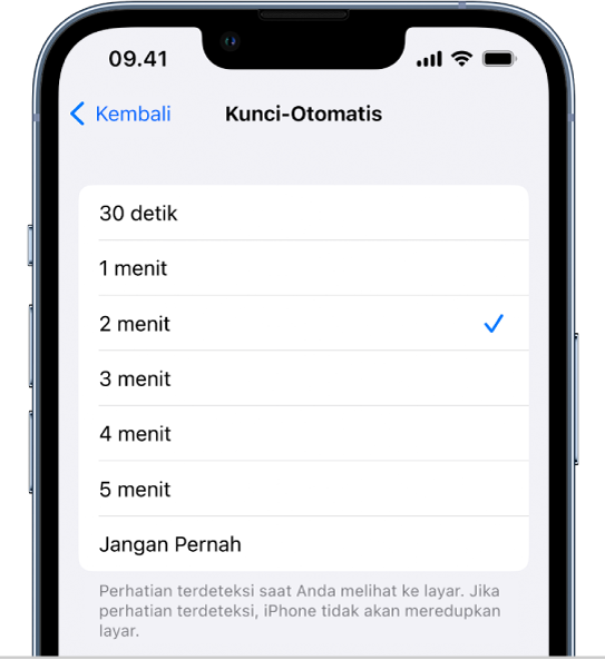 Layar Kunci Otomatis, dengan pengaturan untuk durasi waktu sebelum iPhone dikunci secara otomatis.