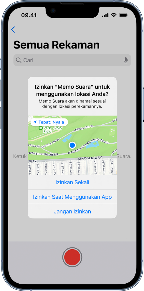 Permintaan dari app untuk menggunakan data lokasi di iPhone. Pilihannya adalah Izinkan Sekali, Izinkan Saat Menggunakan App, dan Jangan Izinkan.