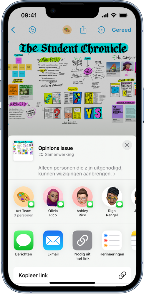 Een iPhone met de Freeform-app waarin de samenwerkingsopties zijn geopend.