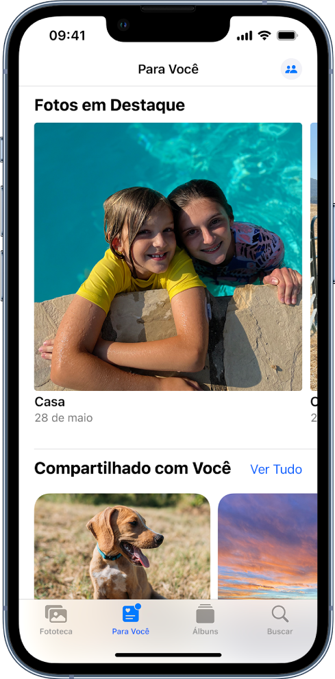 No app Fotos, a tela Para Você mostrando as coleções de fotos “Compartilhado com Você”.