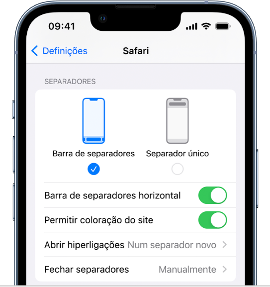 Um ecrã com duas possíveis disposições do Safari: Barra de separadores e Separador único.