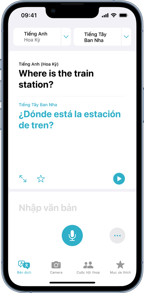 Tab Bản dịch, đang hiển thị hai bộ chọn ngôn ngữ – Tiếng Anh và Tiếng Tây Ban Nha – ở trên cùng, một bản dịch ở giữa và trường Nhập văn bản ở gần dưới cùng.