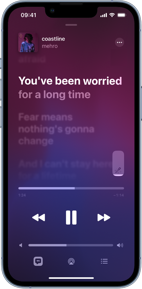 Màn hình Đang phát đang hiển thị thanh trượt Hát với Apple Music ở bên trên và ở bên phải của dòng thời gian. Lời bài hát hiện đang phát được tô sáng.