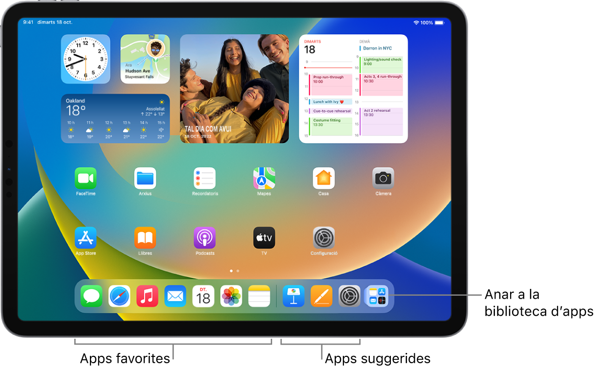 La pantalla d’inici amb el Dock, en què es mostren set apps favorites a l’esquerra i tres de suggerides a la dreta. La icona de l’extrem dret del Dock obre la biblioteca d’apps.