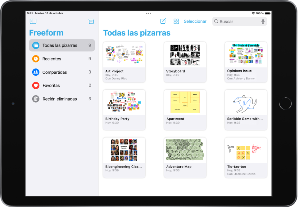 La app Freeform está abierta en el iPad. La opción “Todas las pizarras” está seleccionada en la barra lateral y aparecen nueve imágenes en miniatura de pizarras a la derecha.