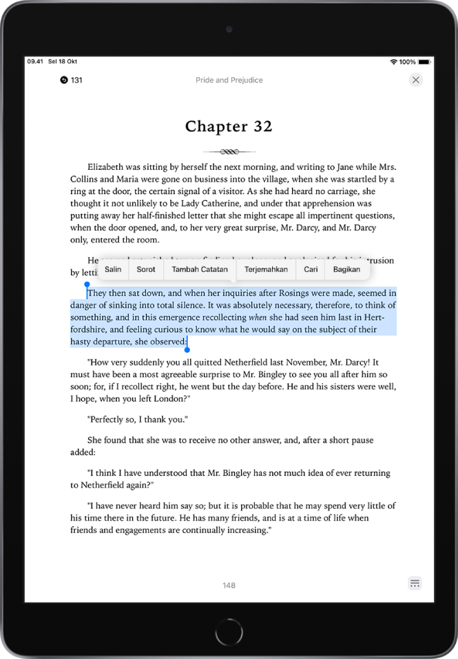 Halaman buku di app Buku, dengan bagian teks halaman yang dipilih. Kontrol Salin, Sorotan, dan Tambah Catatan berada di atas teks yang dipilih.