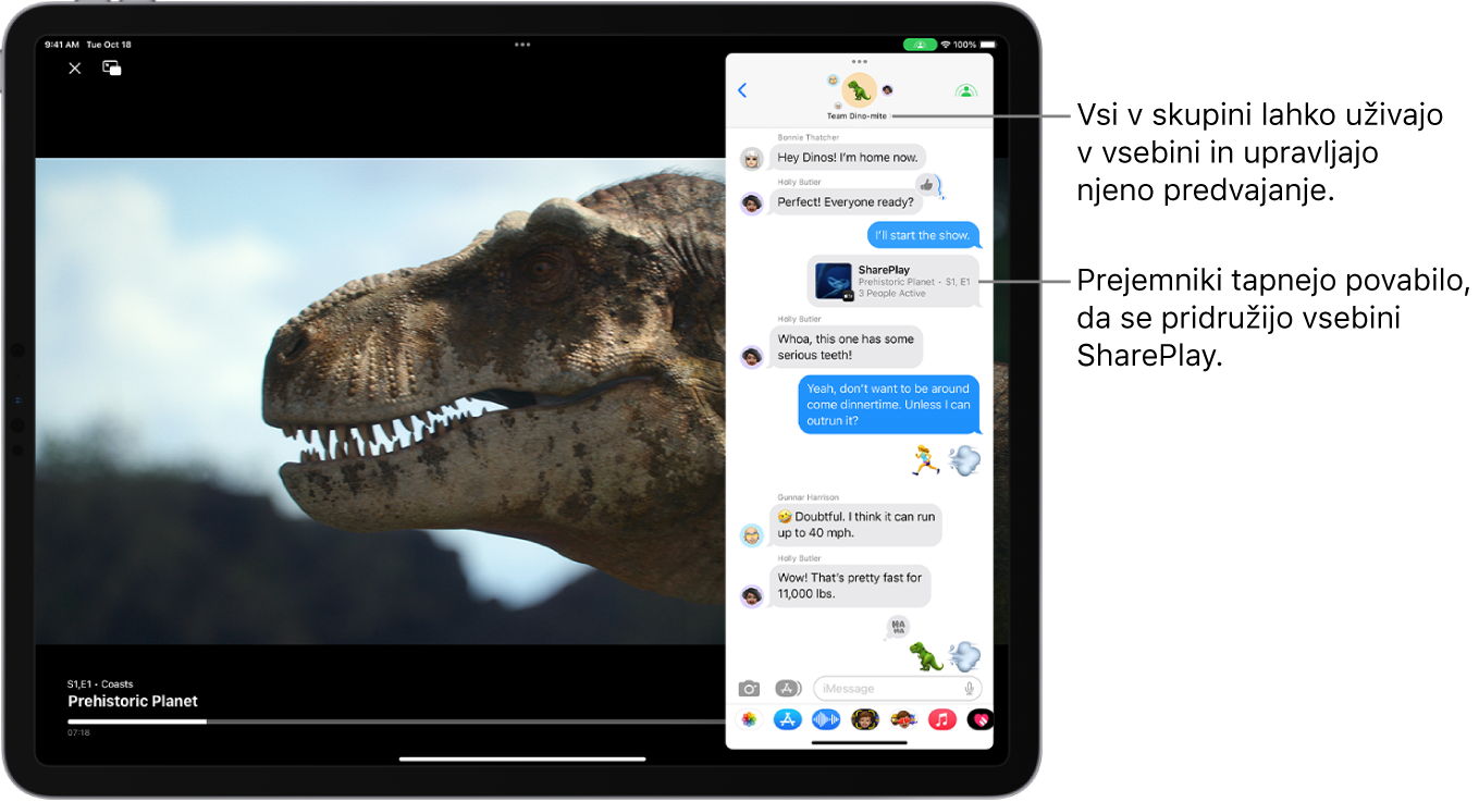 Videoposnetek, ki se predvaja na zaslonu iPada. Na vrhu videoposnetka je skupinski pogovor v aplikaciji Messages, ki vključuje povabilo SharePlay, tako da lahko vsi v skupini gledajo in komunicirajo z videoposnetkom.