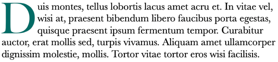 Ein großes Initial „D“, das am Anfang eines Absatzes hinzugefügt wurde.