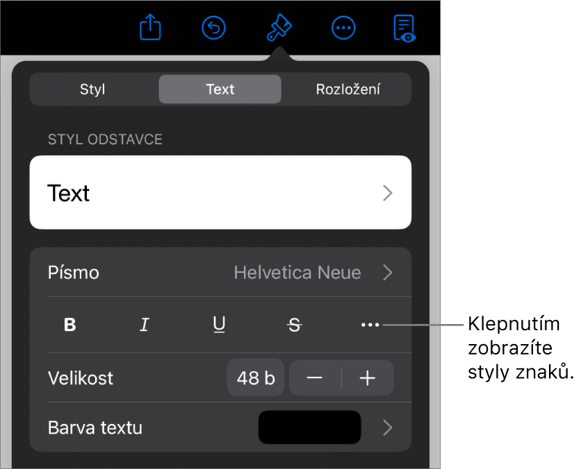 Ovládací prvky formátování – nahoře jsou styly odstavců, pod nimi následují ovládací prvky Písmo. Pod položkou Písmo jsou tlačítka Tučné, Kurzíva, Podtržené, Přeškrtnuté a Další textové volby