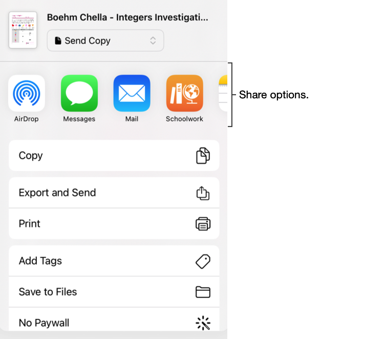 El botó Compartir fa mostrar la primera secció de les opcions de compartir amb Tasques.