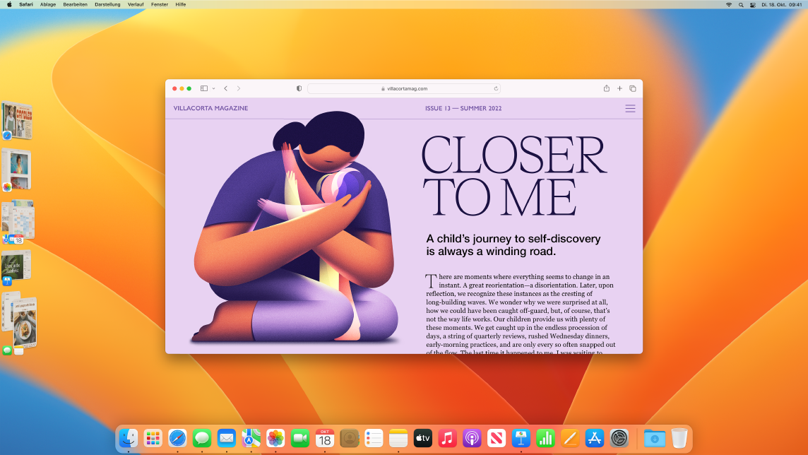 Ein Bildschirm zeigt den Stage Manager mit einem Safari-Bildschirm auf der Hauptseite, die anderen Apps befinden sich links.