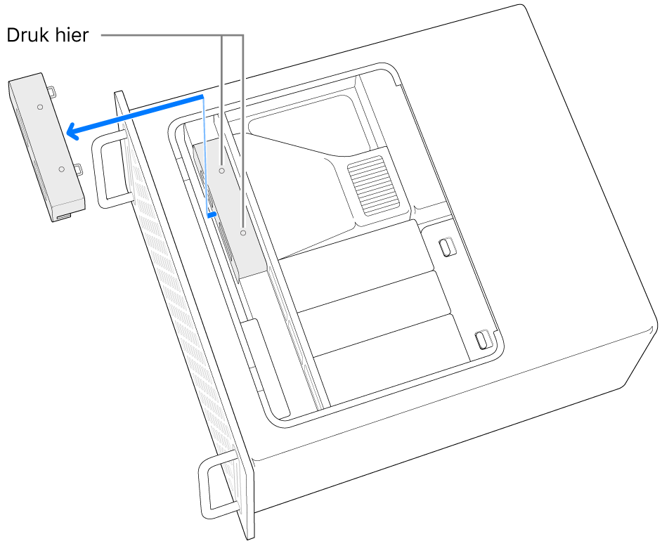 Een Mac Pro op zijn kant, waarbij wordt aangegeven waar je moet drukken om de SSD-afdekking te verwijderen.