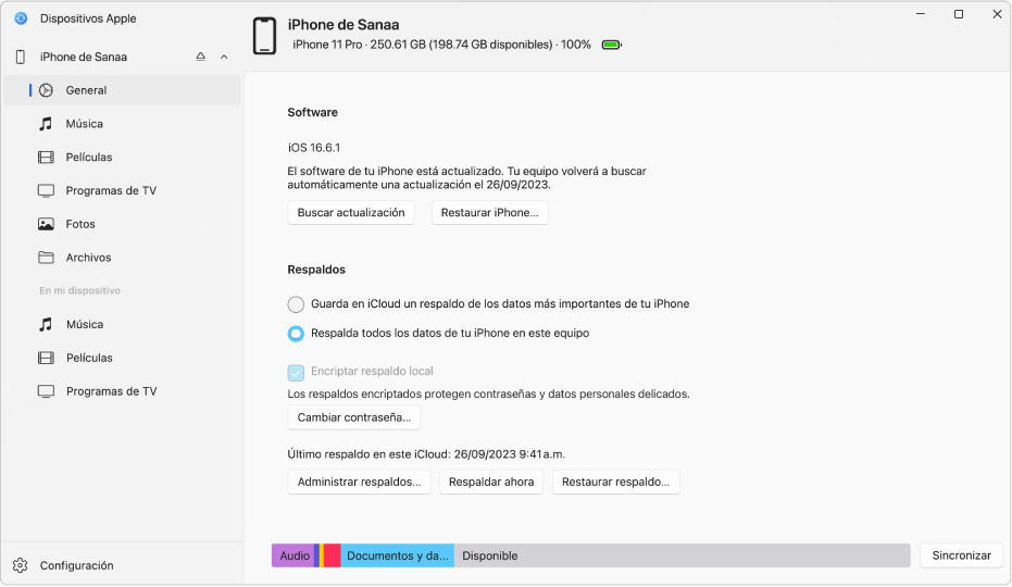 La ventana principal de la app Dispositivos Apple mostrando las opciones de software, respaldos, y otras
