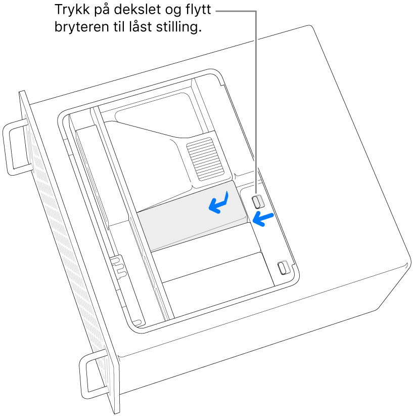 SSD-dekslene settes tilbake på plass ved å skyve låsebryteren mot venstre og trykke ned på SSD-dekselet.