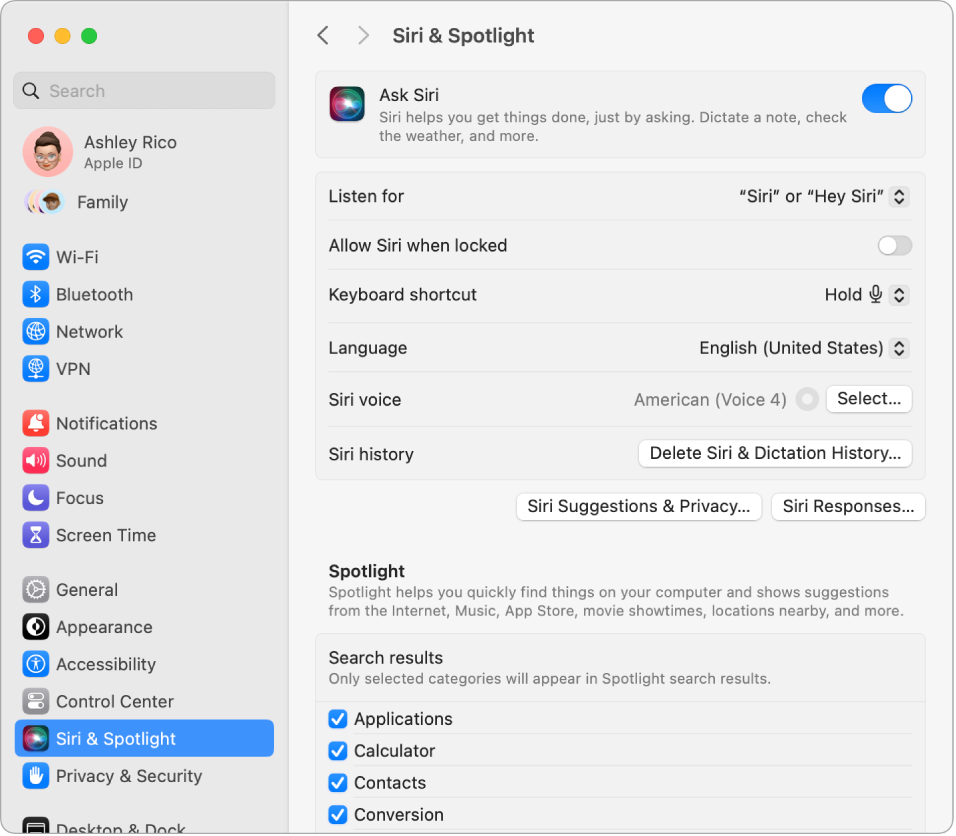 Siri-innstillinger-vinduet med Spør Siri markert til venstre og flere valg for tilpassing av Siri til høyre.