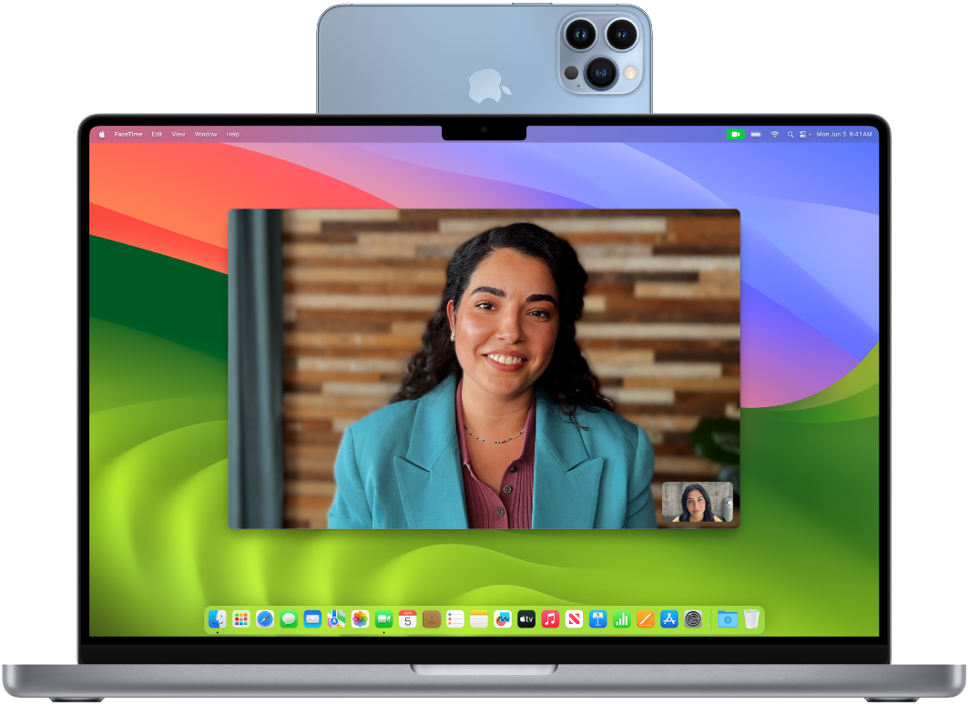 MacBook Pro s probíhajícím hovorem FaceTime se zapnutými funkcemi Centrování záběru a Fotoaparát přes Kontinuitu