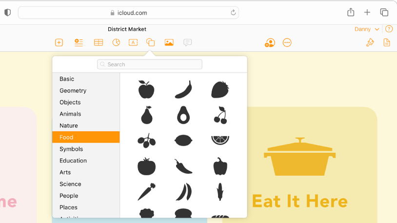 Otwarta biblioteka kształtów z listą kategorii kształtów, które można wybrać. Wybrana jest kategoria Jedzenie, a z prawej strony kategorii wyświetlane są obrazy kształtów jedzenia, z których można wybierać.