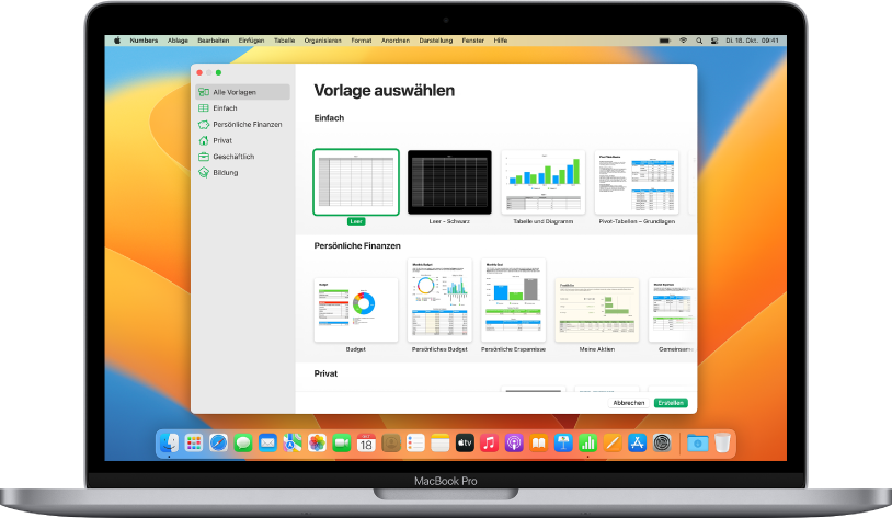 Ein MacBook Pro, bei dem die Numbers-Vorlagenauswahl auf dem Bildschirm geöffnet ist. Die Kategorie „Alle Vorlagen“ ist links ausgewählt und die vordefinierten Vorlagen erscheinen rechts in Zeilen nach Kategorie sortiert.