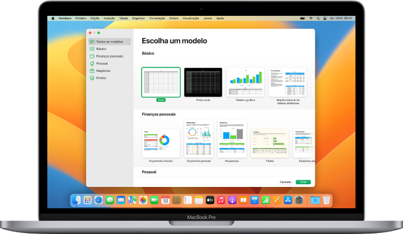 Um MacBook Pro com o seletor de modelos do Numbers aberto no ecrã. A categoria “Todos os modelos” está selecionada à esquerda e os modelos preconcebidos aparecem à direita nas linhas por categoria.