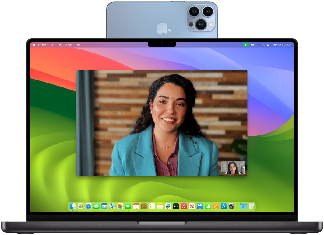 MacBook Pro ekraanil kuvatake FaceTime'i seanssi, kus Center Stage kasutab Continuity Camerat.