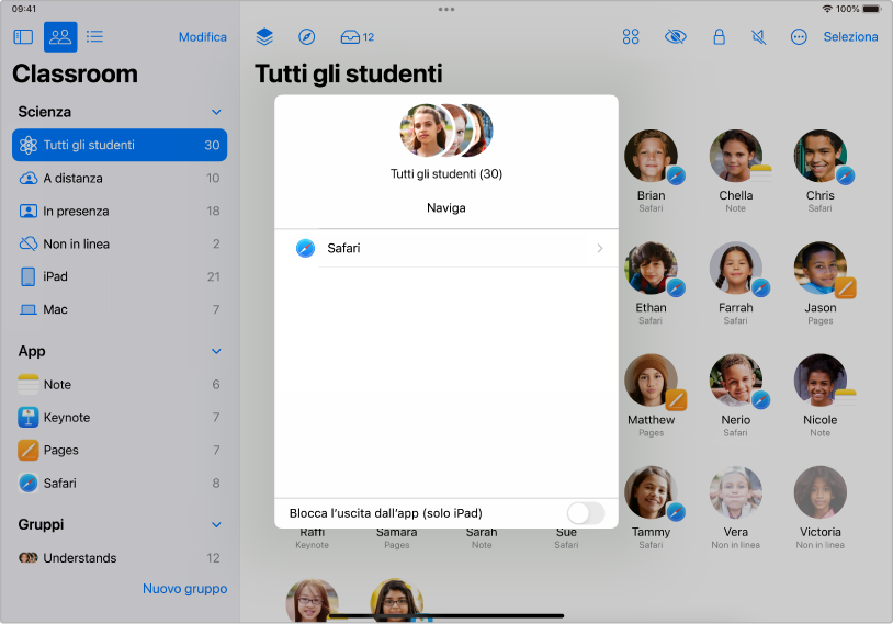 Il pannello Naviga su iPad che mostra un gruppo di studenti selezionati e sopra di esso due destinazioni tra cui scegliere: Libri e Safari.