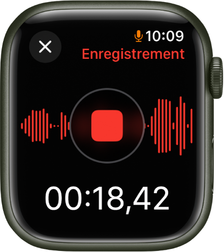 L’app Dictaphone en plein enregistrement d’un mémo. Un bouton rouge Arrêt se trouve au centre. Le temps écoulé de l’enregistrement s’affiche en dessous. En haut à droite, il y a le mot Enregistrement.