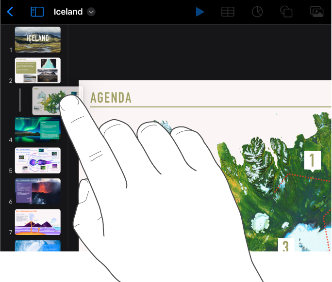 Imagen de un dedo arrastrando la miniatura de una diapositiva desde el navegador de diapositivas.