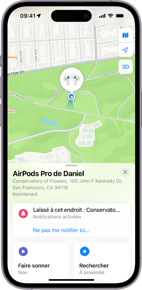 Un écran dans l’app Localiser sur un iPhone. La position des AirPods est affichée sur un plan de San Francisco avec une adresse et les options Faire sonner et Rechercher.