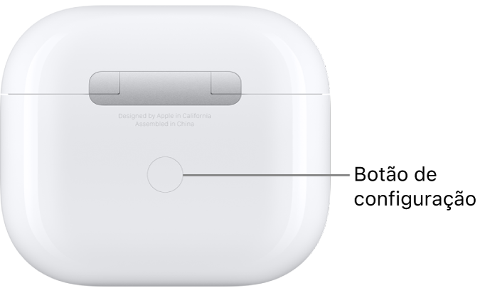 O botão de configuração ao centro, na parte posterior da caixa de carregamento dos AirPods Pro (3.ª geração).