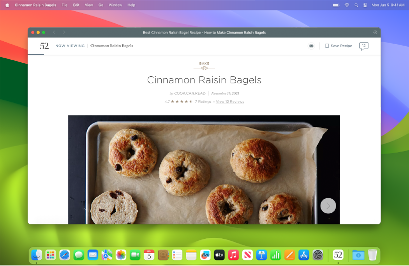 Una ventana de Safari abierta, con el ícono de una app web en el Dock.