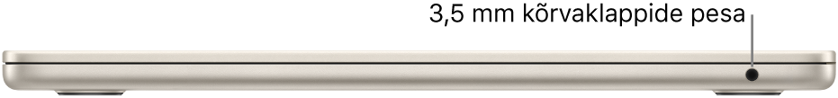 MacBook Airi parema külje vaade väljaviiguga 3,5 mm kõrvaklappide pesale.