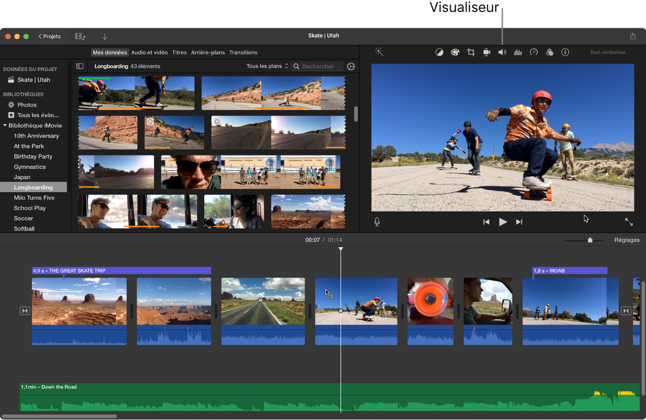 Fenêtre principale d’iMovie présentant le visualiseur sur la droite, au-dessus de la timeline