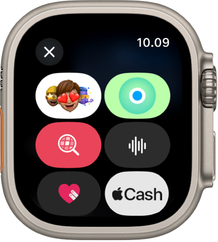 Skærmen Beskeder, som viser knappen Apple Cash sammen med knapperne Memoji, Lokalitet, GIF, Lyd og Digital Touch.