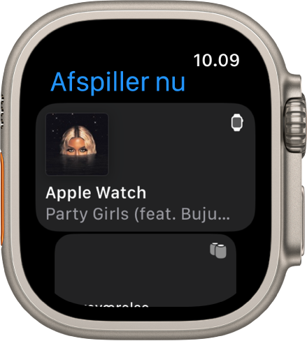 I appen Afspiller nu vises en liste over alle enheder. Musik, der afspilles på Apple Watch, er øverst på listen. Nedenunder vises iPhone.