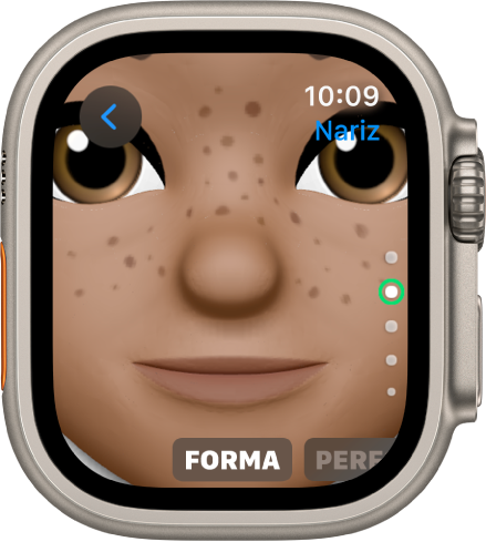 La app Memoji del Apple Watch mostrando la pantalla de edición de nariz. Se muestra un acercamiento de la cara, enfocándose en la nariz. La palabra Forma se muestra en la parte inferior.