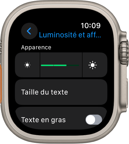 Les réglages « Luminosité et affichage » sur l’Apple Watch, avec le curseur Luminosité en haut et le bouton « Taille de texte » en dessous.
