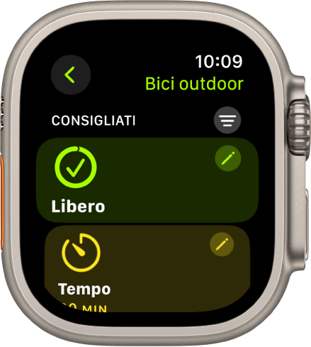 L’app Allenamento con una schermata per modificare un allenamento di bici outdoor. Al centro del pannello è presente l’indicazione Aperto, mentre il pulsante Modifica è in alto a destra. Sotto è presente l’icona del tempo.
