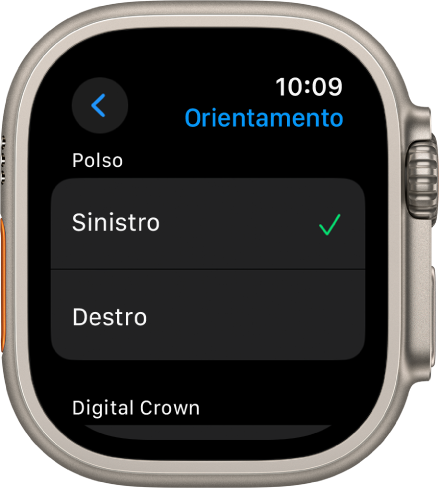 La schermata Orientamento su Apple Watch. Puoi scegliere le impostazioni che preferisci per il polso e la Digital Crown.