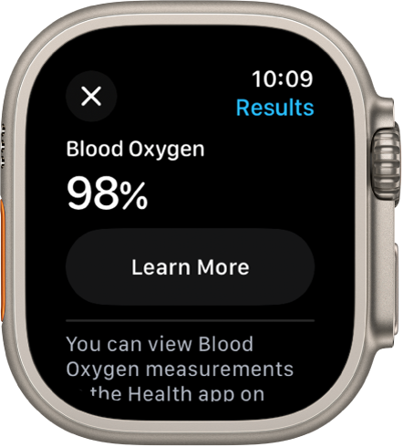 „Blood Oxygen“ rezultatų ekranas, kuriame rodomas kraujo prisotinimas deguonimi 98 procentais. Žemiau yra mygtukas „Learn More“.