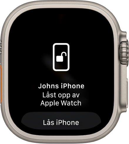 Apple Watch-skjermen viser ordene «Johns iPhone låst opp av Apple Watch». Lås iPhone knappen under.