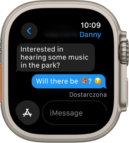 Apple Watch Ultra wyświetlający rozmowę w aplikacji Wiadomości.